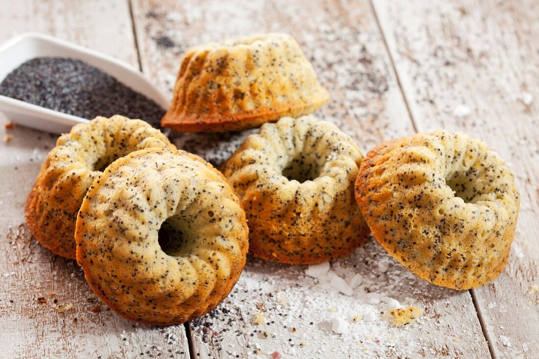 Mini-Kranzkuchen mit Mohn