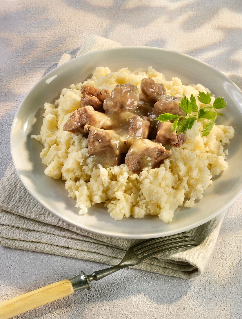 Bollenfleisch (braised lamb with onions, Berlin)