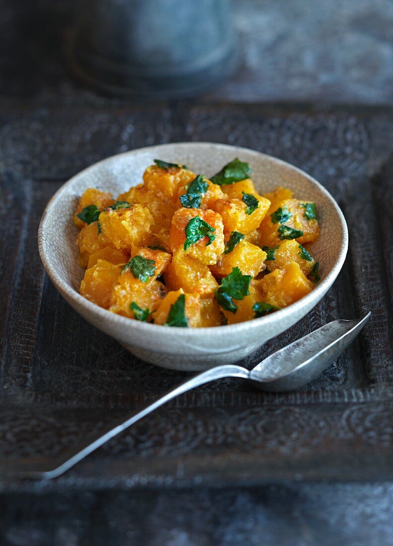 Butternut squash curry with coriander (India)