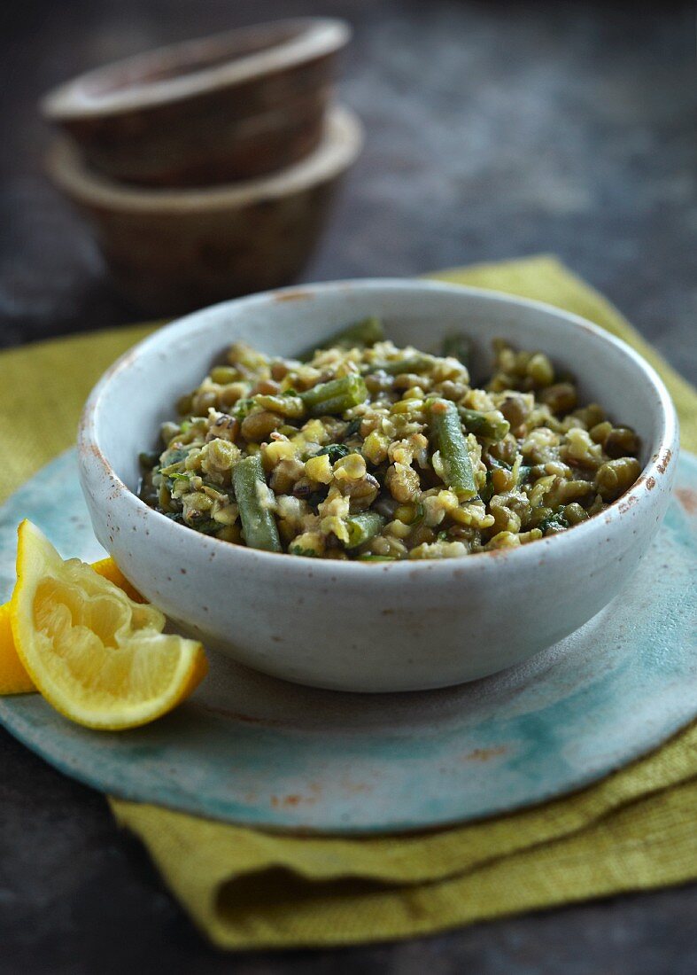 Dhal with green beans (India)