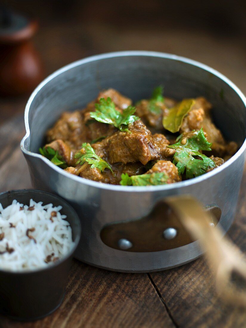 Indisches Lammfleischragout mit Cashewnüssen