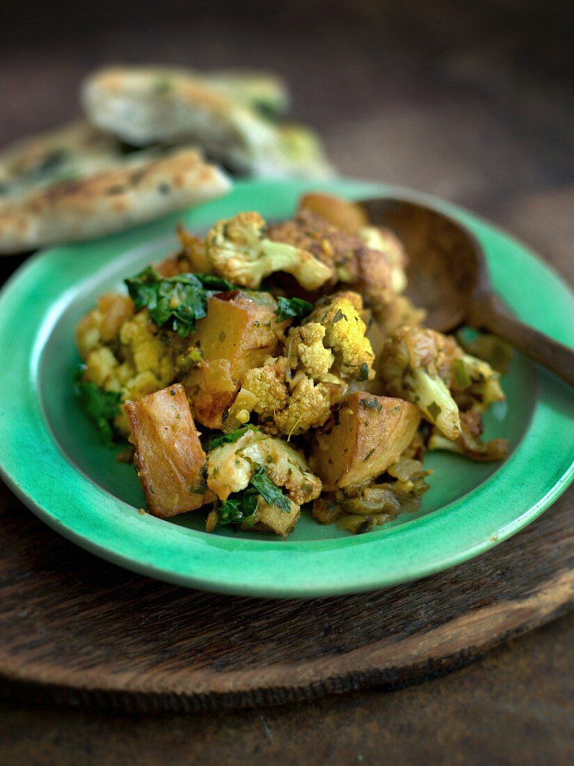 Alu Gobi (vegetable dish with potatoes and cauliflower, India)
