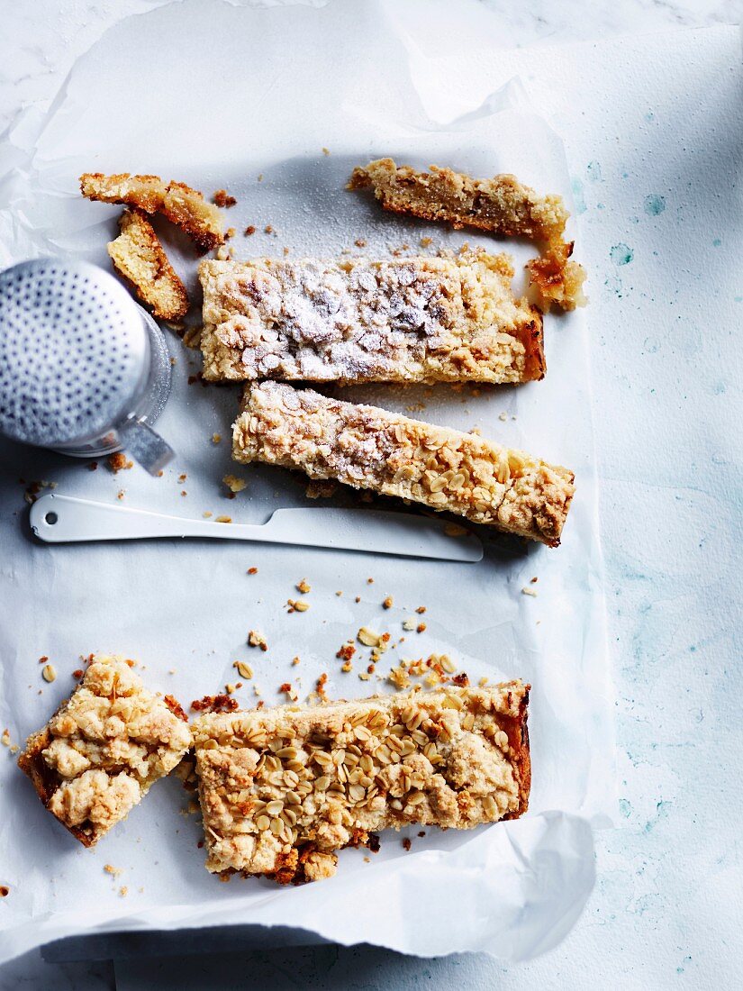 Pear crumble slice