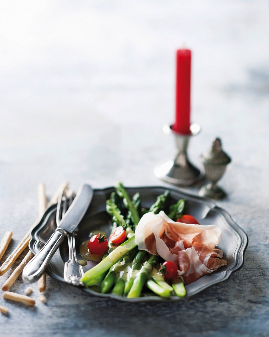 Green asparagus with Parma ham and Parmesan dressing