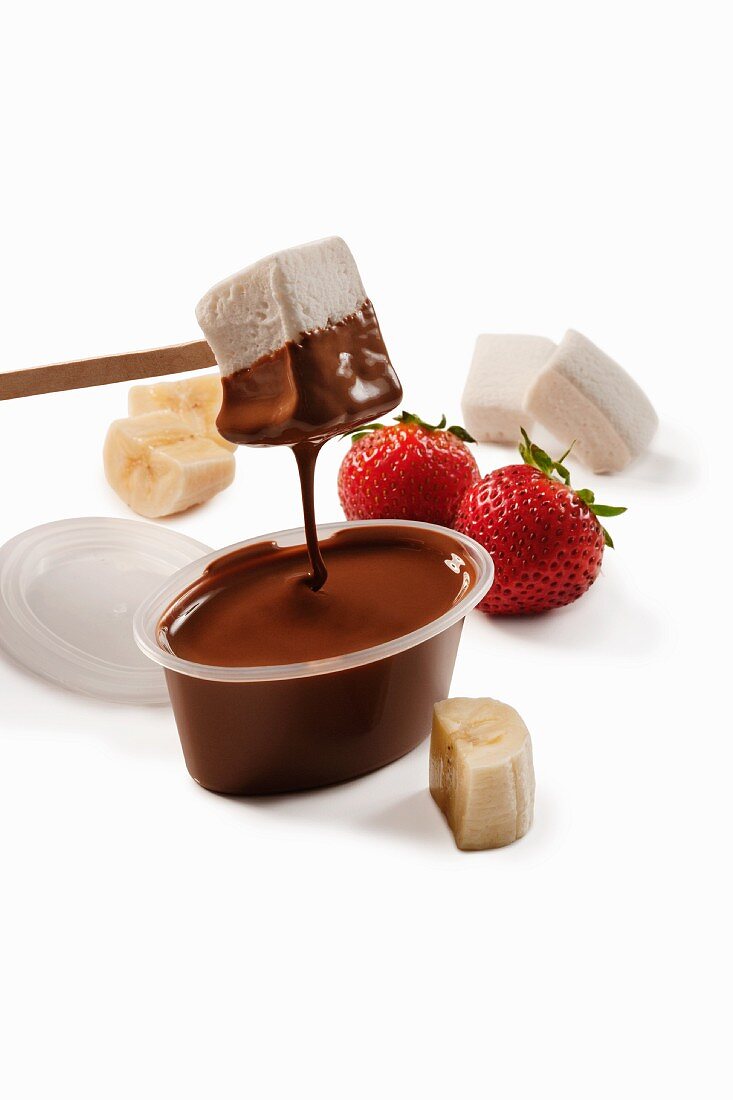 Schokoladenfondue mit Marshmallows