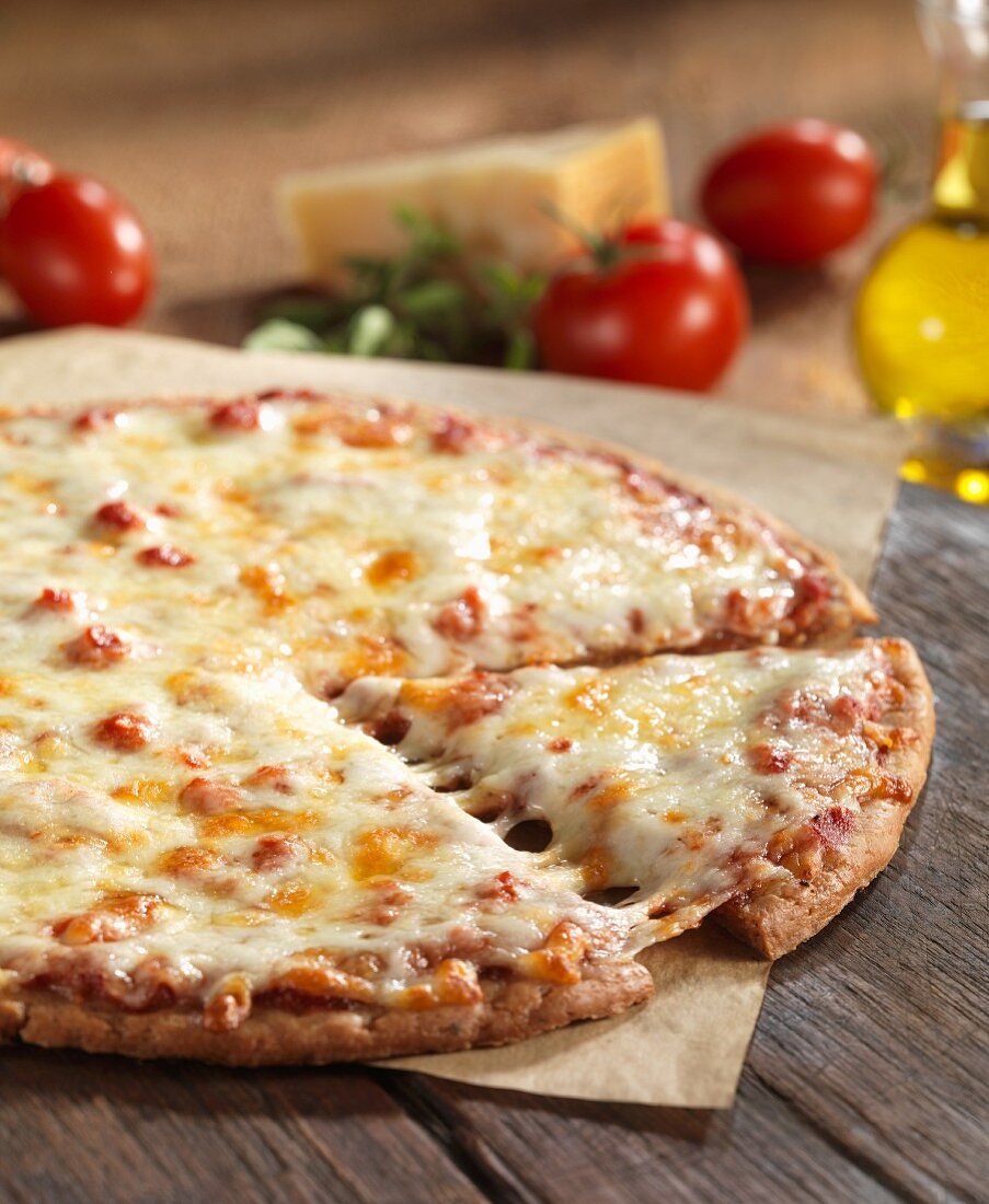 Glutenfreie Drei-Käse-Pizza