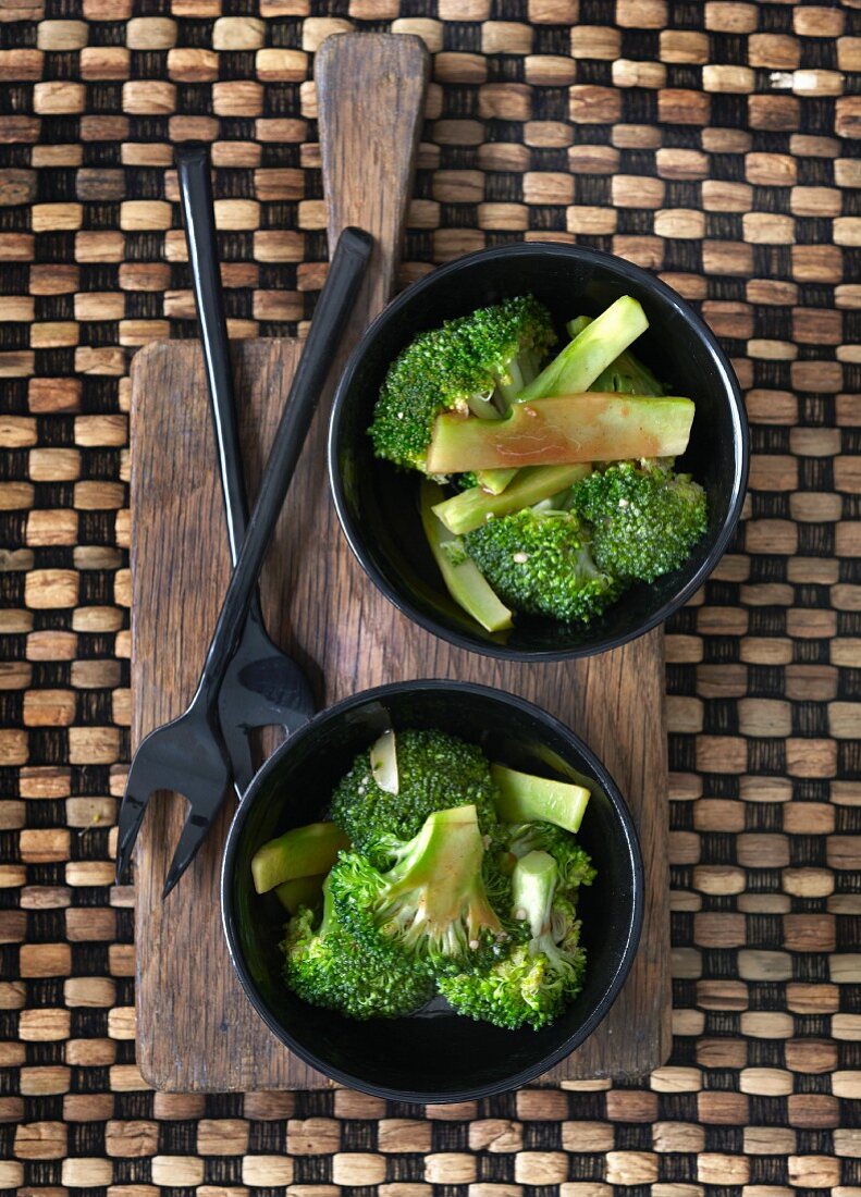 Broccoli with garlic (China)