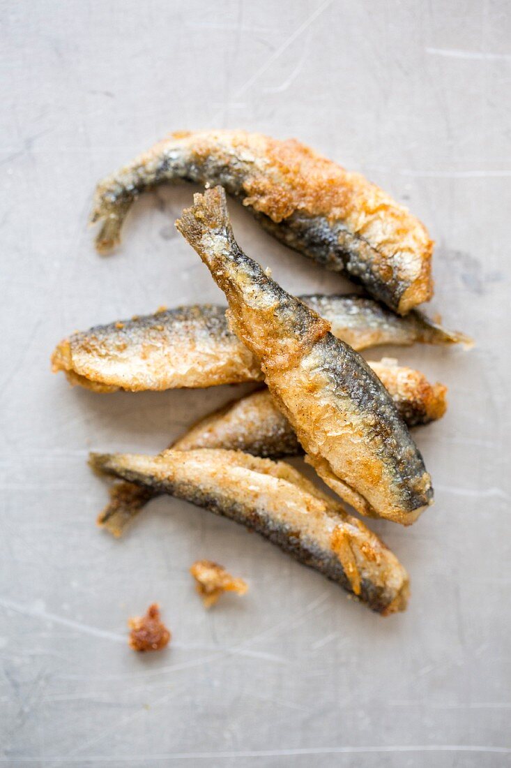 Fried smelts (close-up)