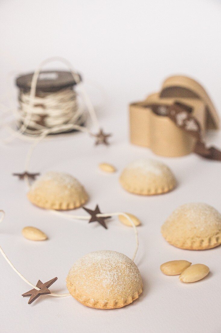 Bocconotti abruzzesi (Italian Christmas biscuits)