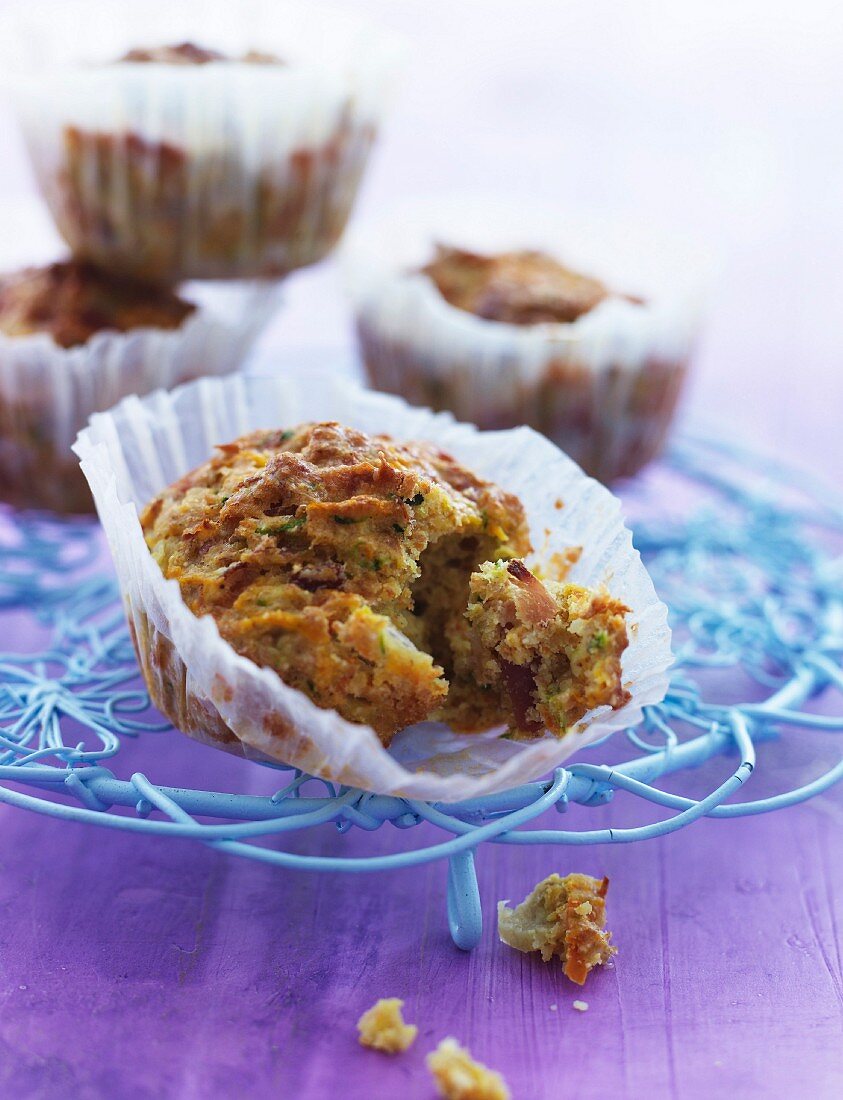 Spicy muffins with root vegetables