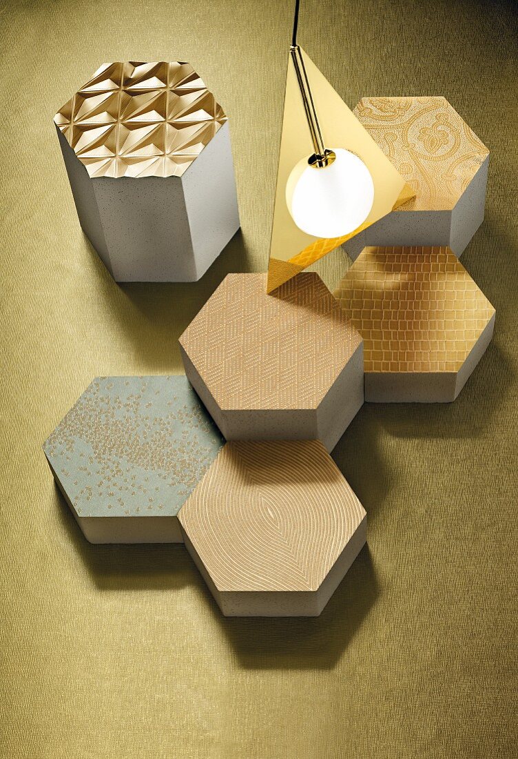 Metallic fabric patterns on honeycomb-shaped objects