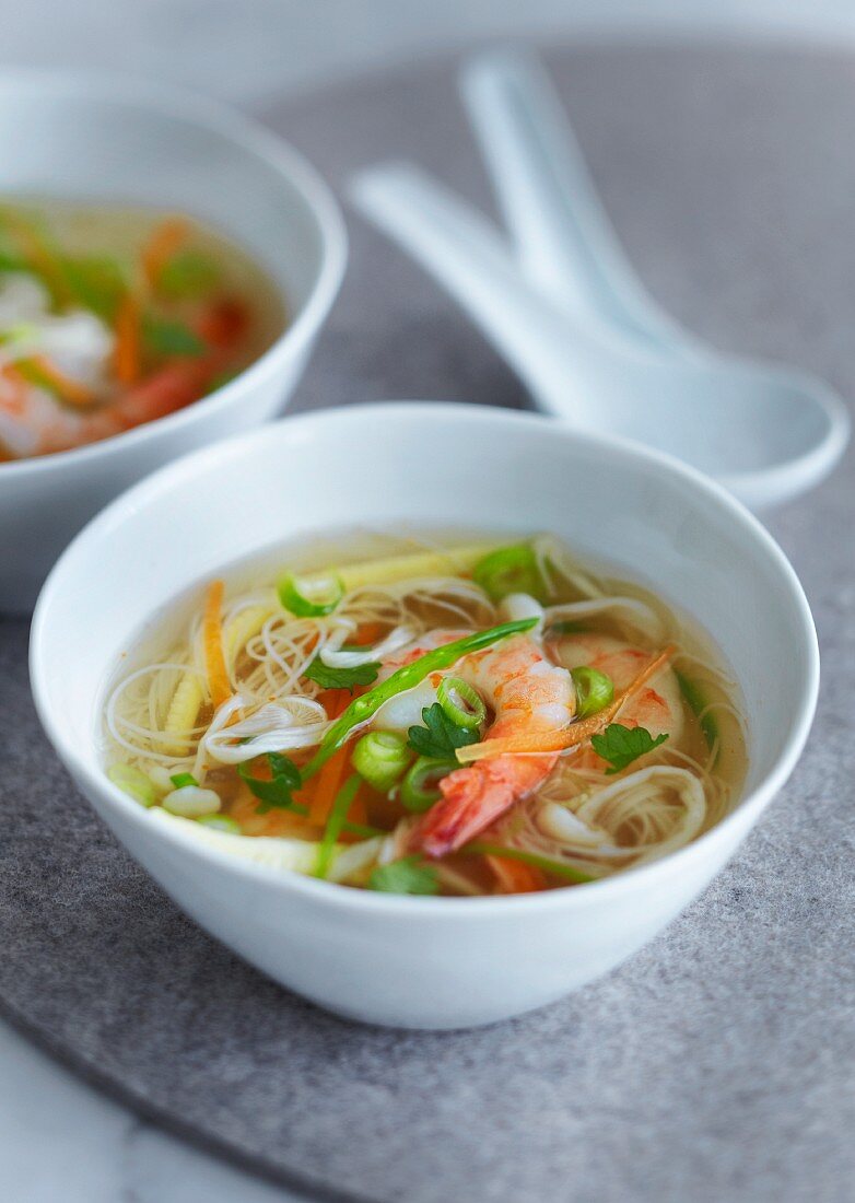 Thai noodle soup with prawns