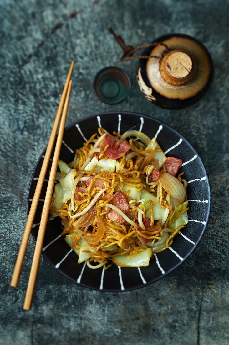 Fried Japanese noodles with vegetables and yamazaki