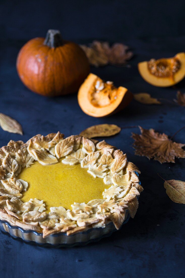 Pumpkin pie decorated with pastry leaves (USA)