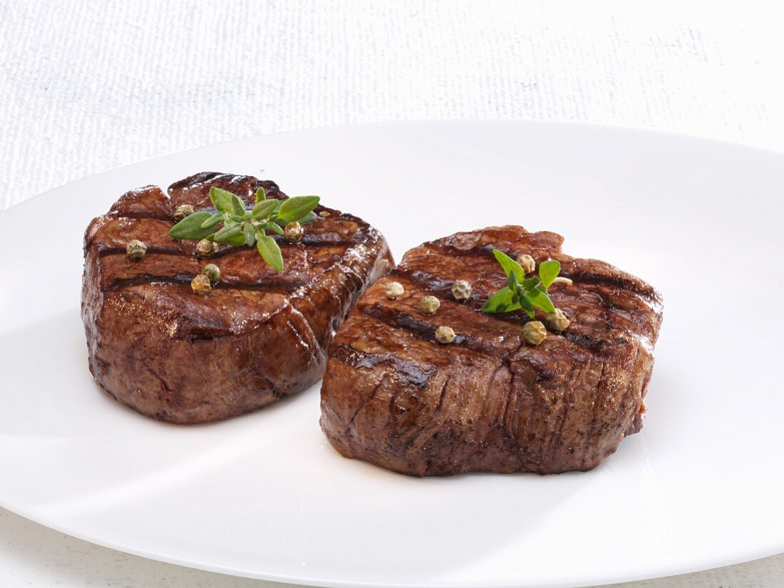 Fried beef fillet steaks with pepper