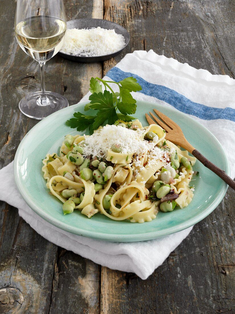 Tripolini with fava beans and ricotta