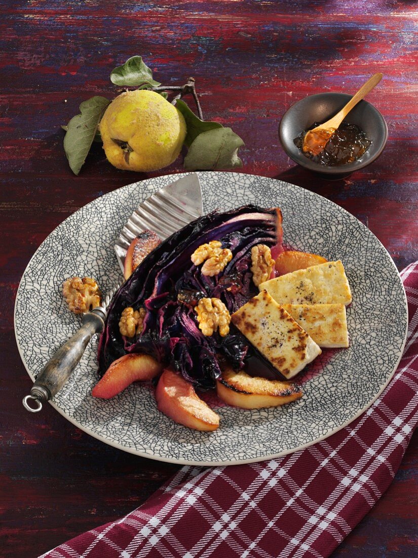 Baked red cabbage with quinces, tofu and walnuts (vegetarian)