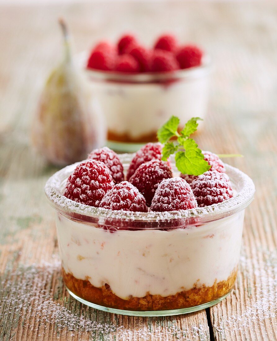 Feigen-Quarktriffle mit Himbeeren