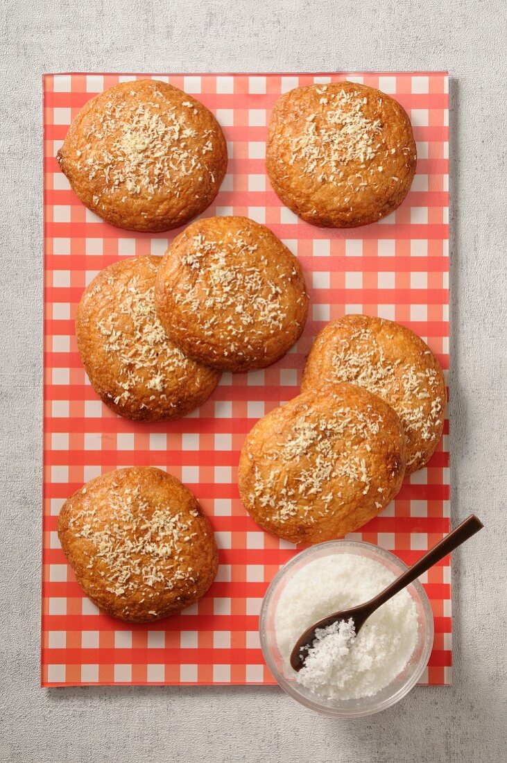 Nuss-Kokos-Plätzchen