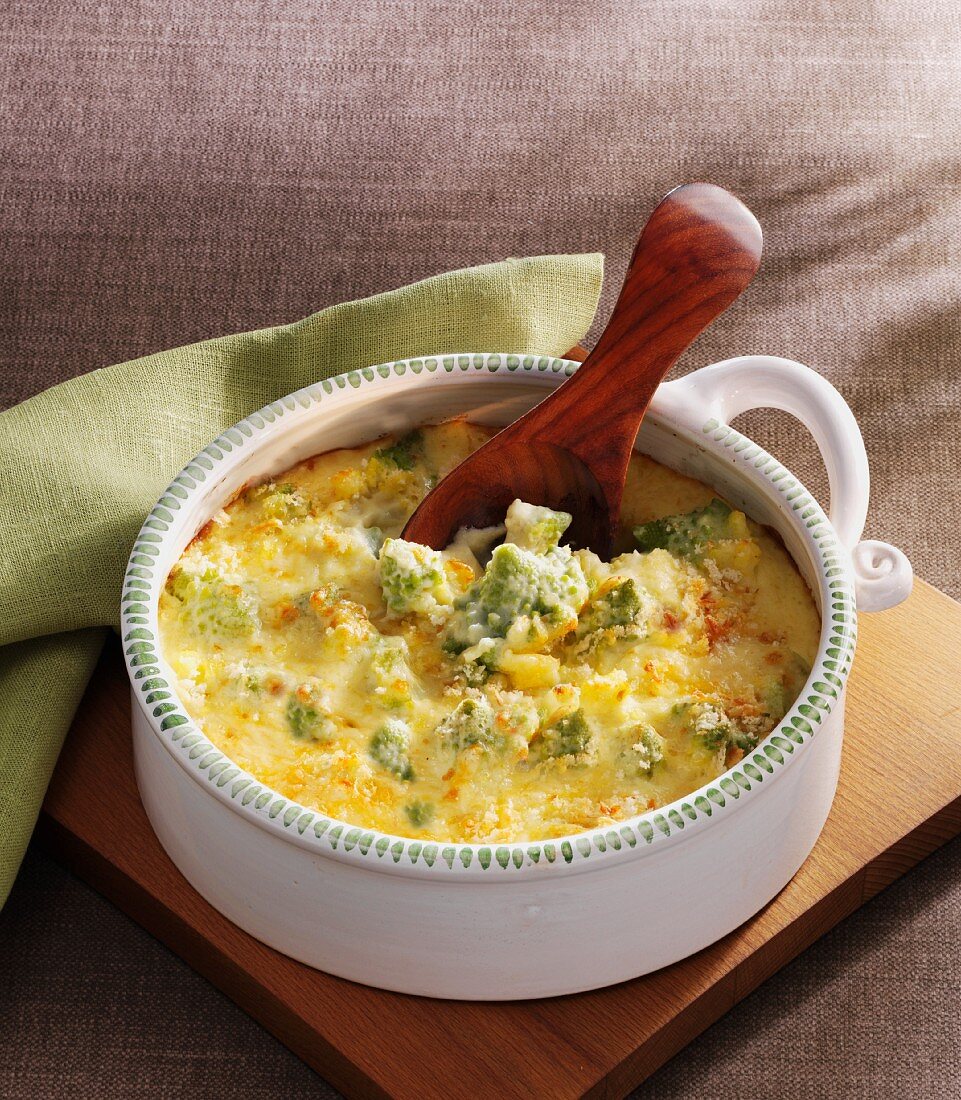 Romanesco gratin with Mornay sauce