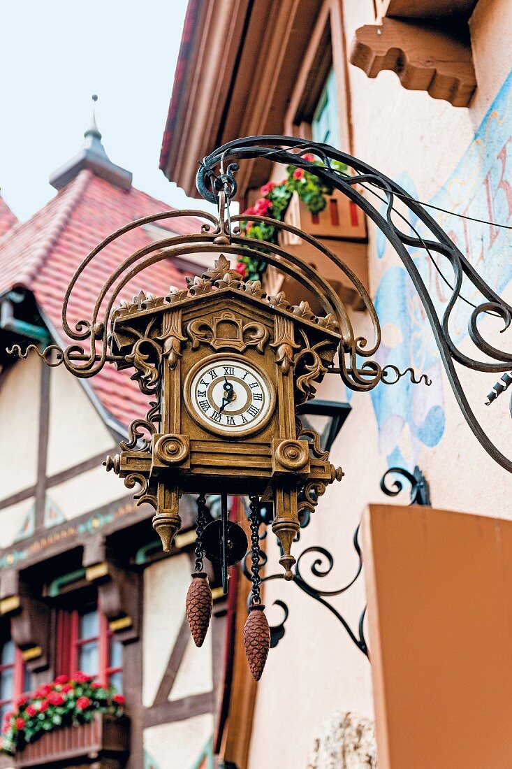 Walt Disney World – a cuckoo clock, Florida, USA