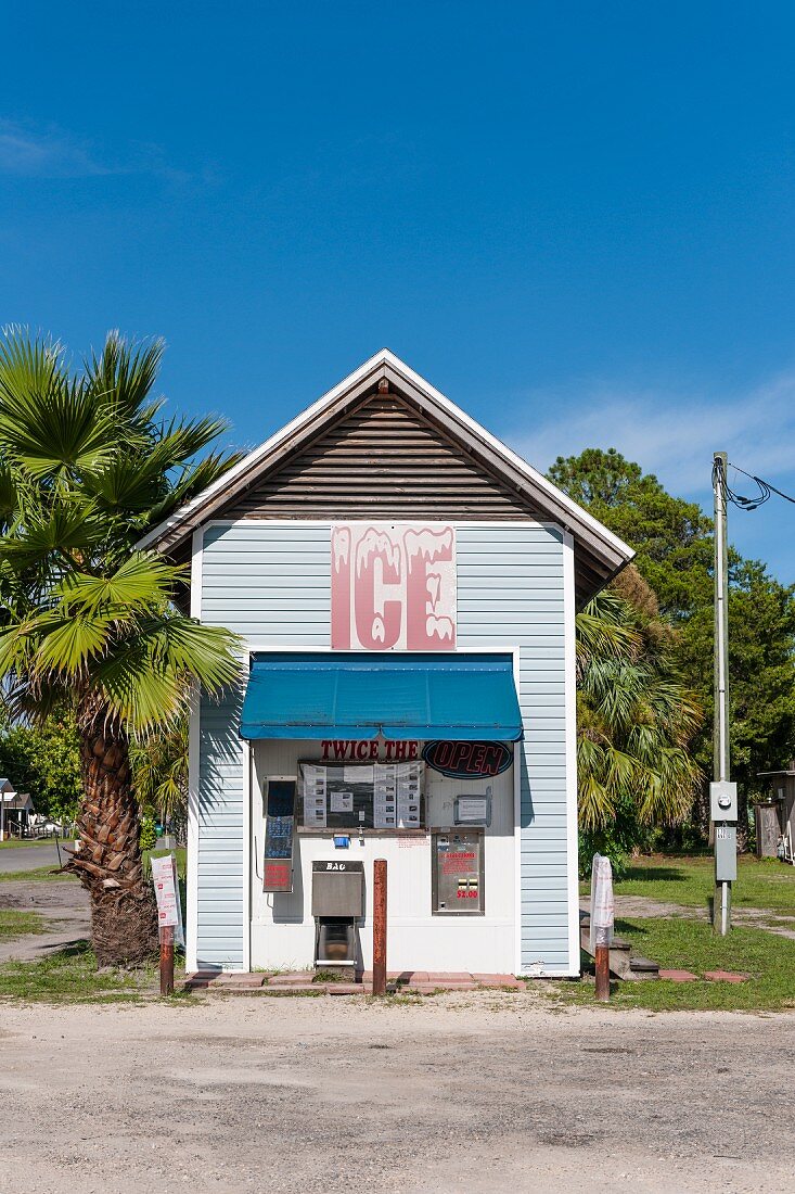 Self-service ice-cream shop, Florida Panhandle, USA