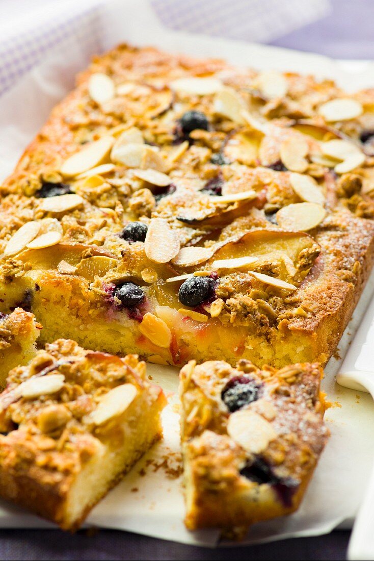 Apple, blueberry and almond tray bake