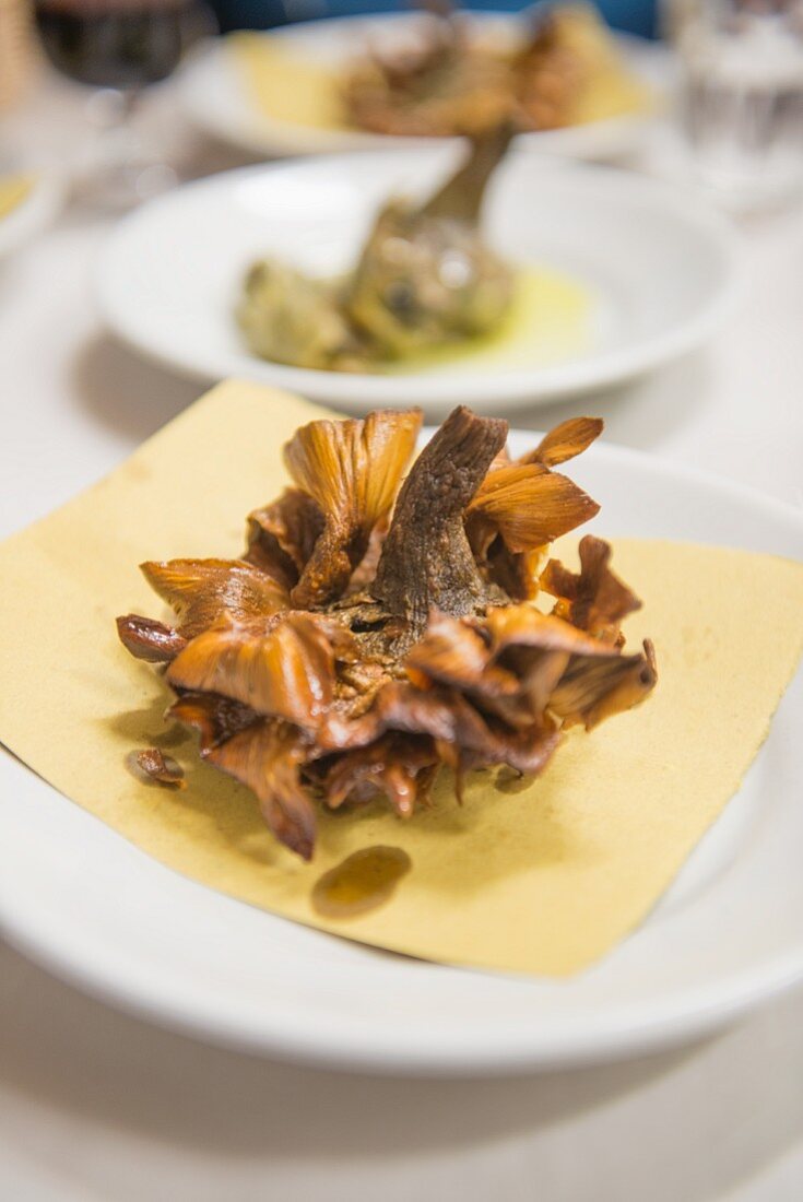 Carciofi alla giudia (fried artichokes, Italy)