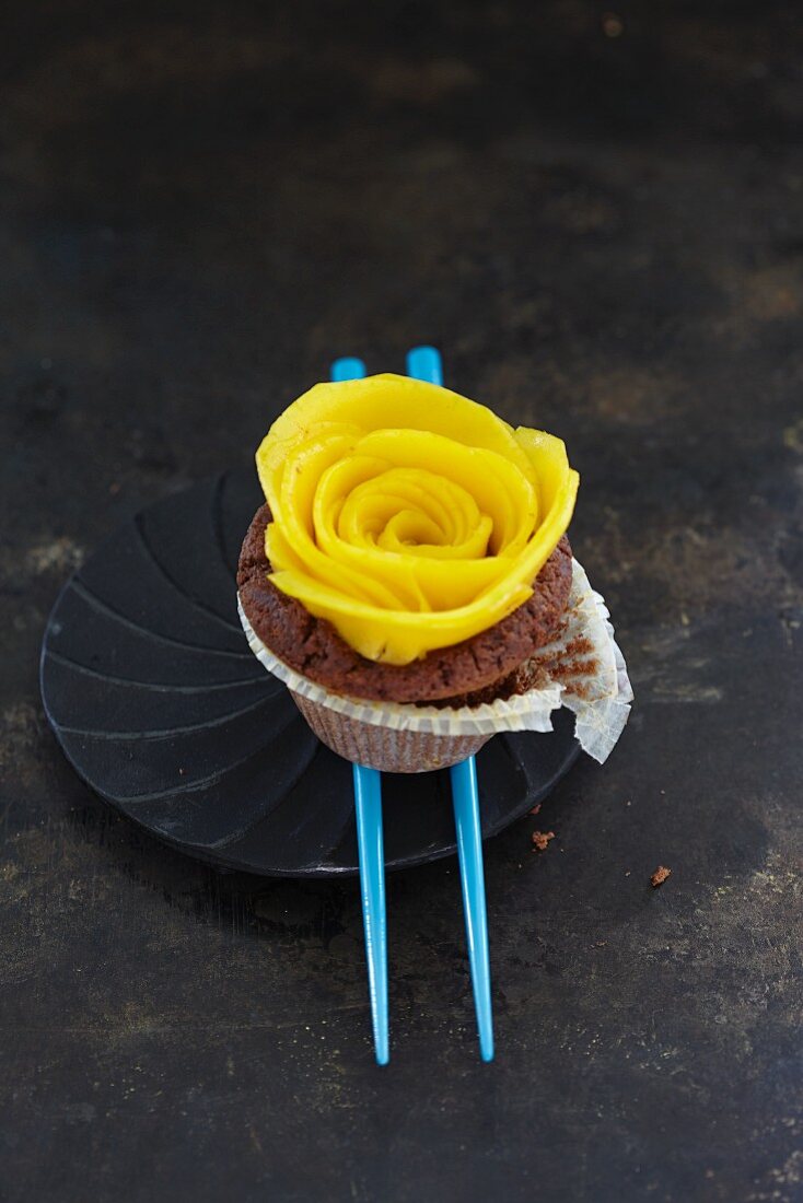 Mango-Cupcake