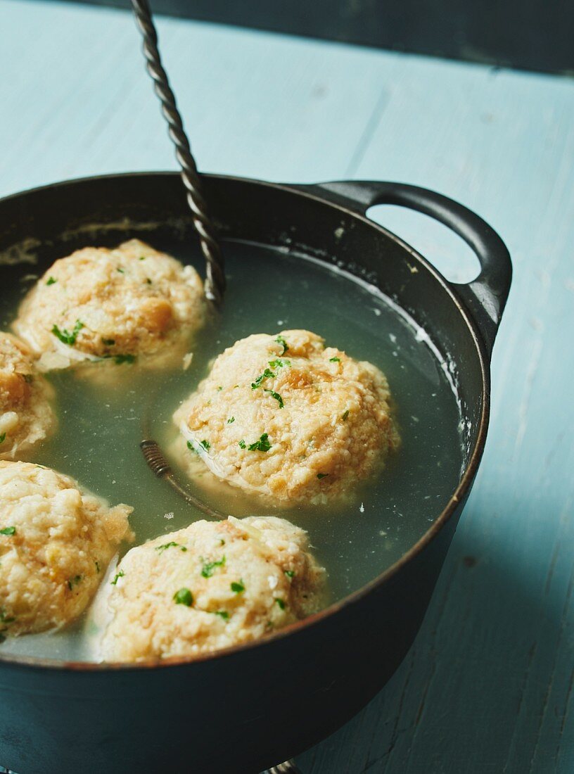 Bread dumplings in water