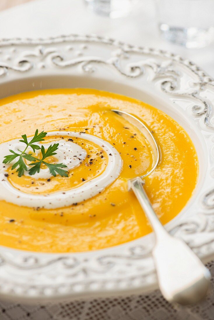 Carrot soup with sour cream