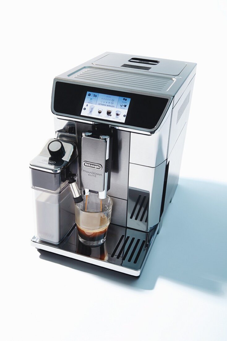 A De Longhi fully automatic coffee machine