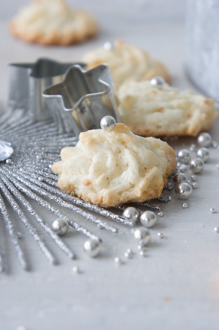Coconut macaroons with sugar beads