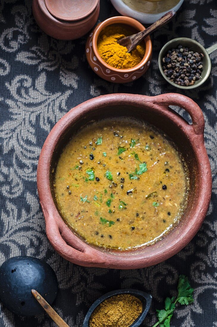 Dried Black Night Shade Curry (Curry mit Kokos & Tamarinde, Südindien)