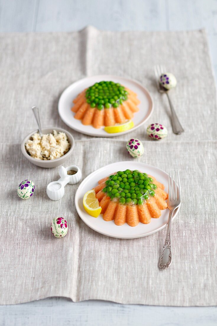 Salmon mousse with gelatine, peas and horseradish for Easter
