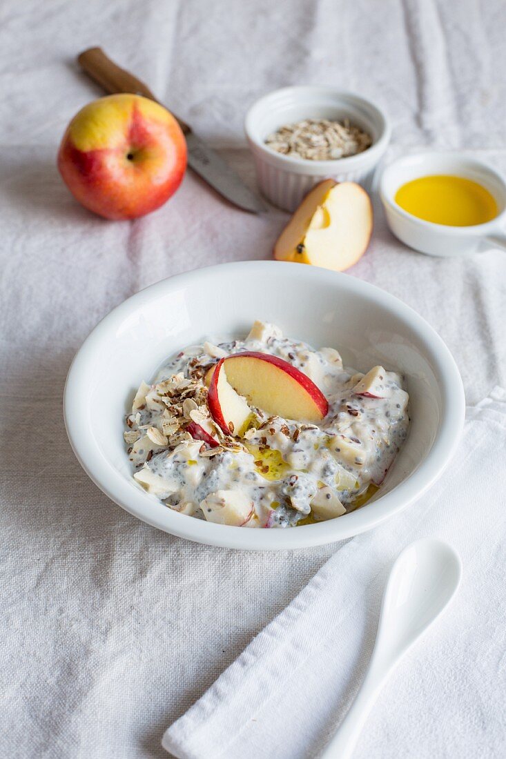 Muesli with chia seeds, oats, apples and flaxseed oil