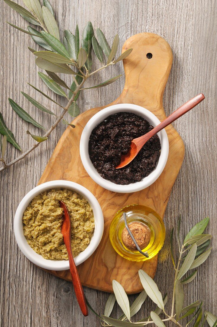 Tapenade made from green and black olives
