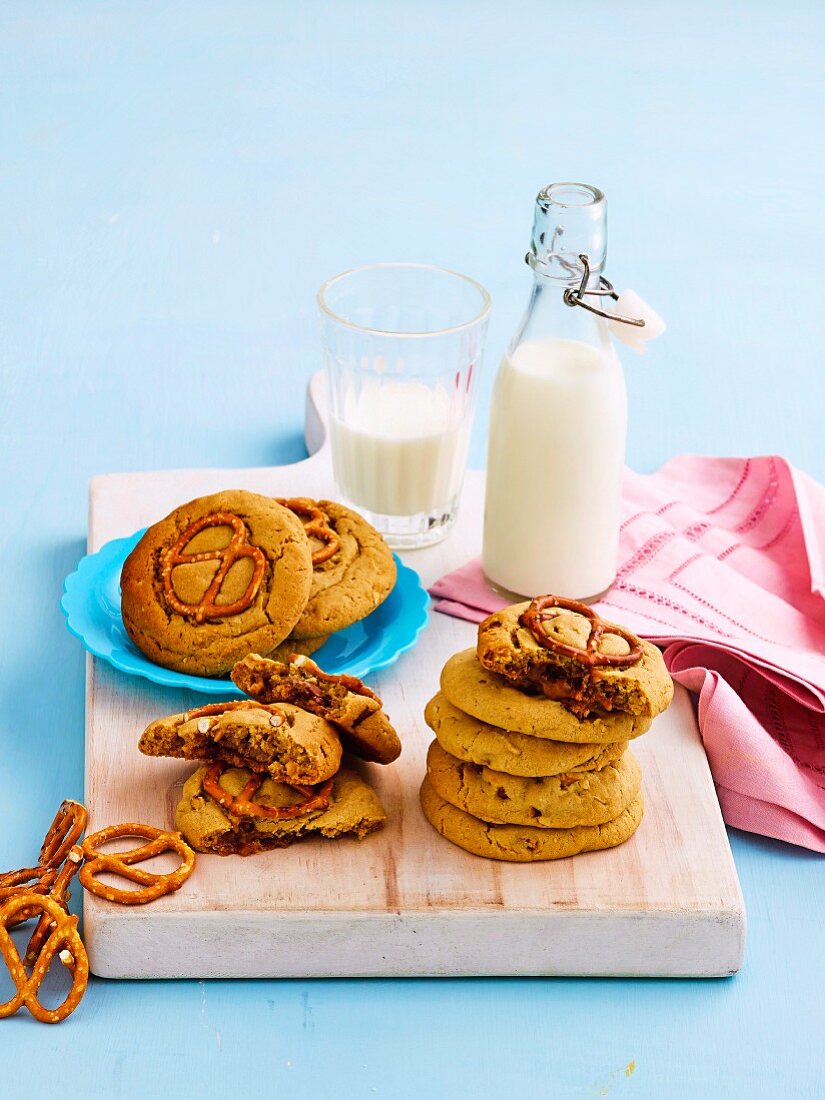 Peanut-choc pretzel cookies