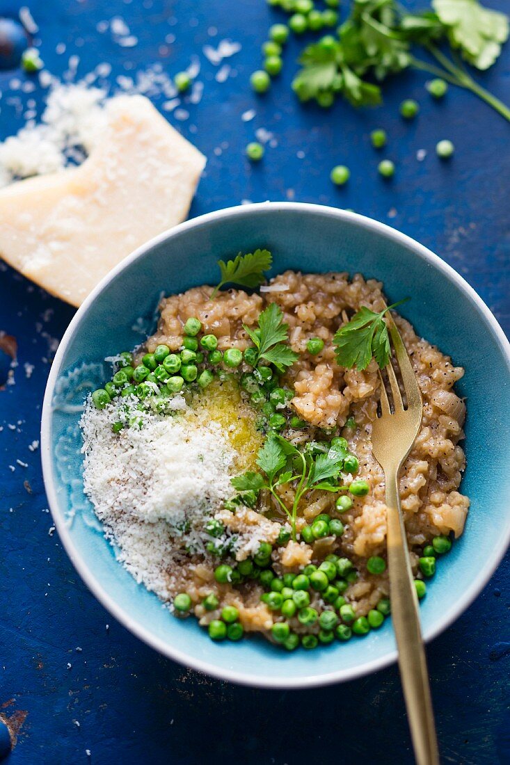 Risotto with chicken and peas