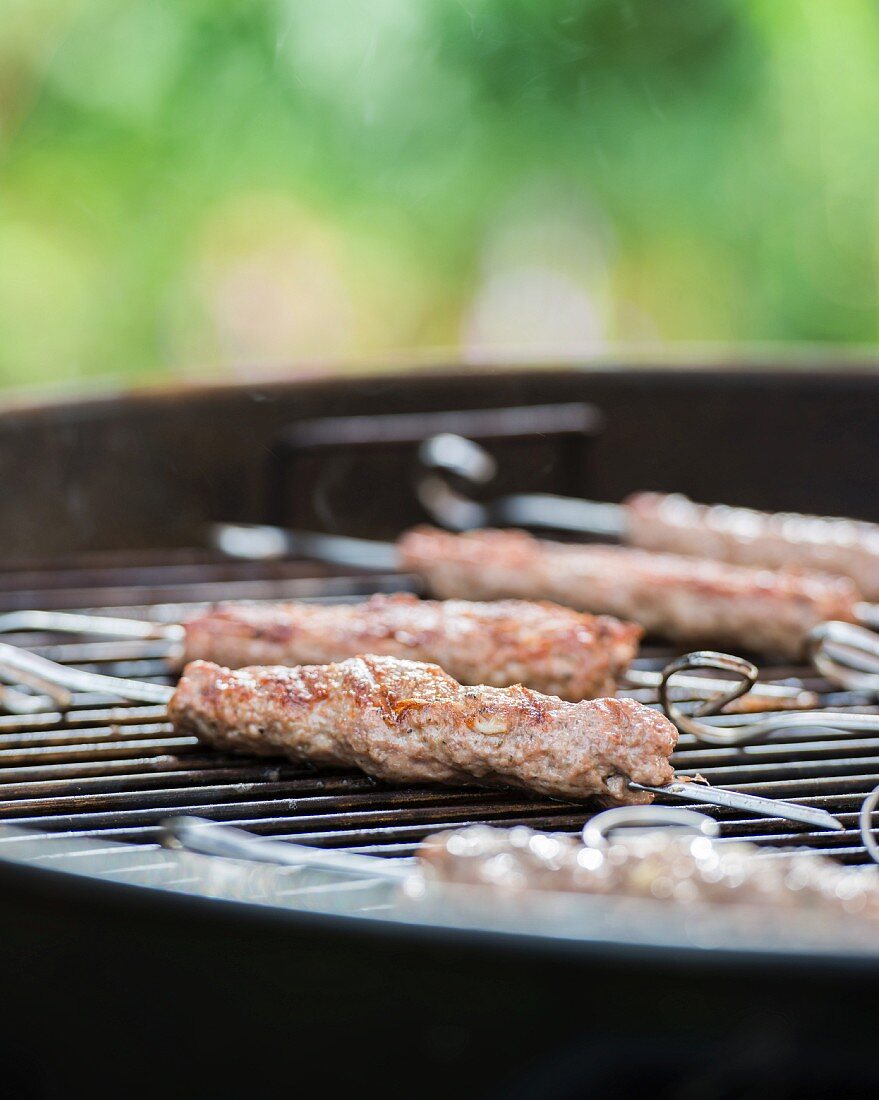 Lamm-Kebabs auf dem Grill