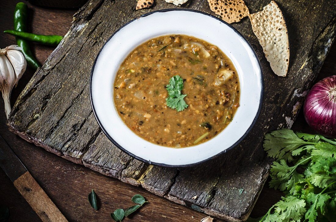 Matki Dal Curry (Mottenbohnencurry, Indien)