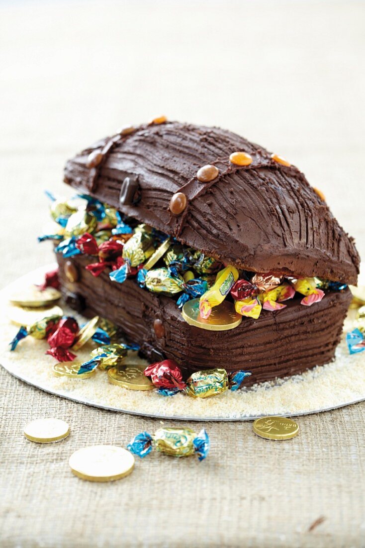 Chocolate cake shaped like a treasure chest for a pirate party