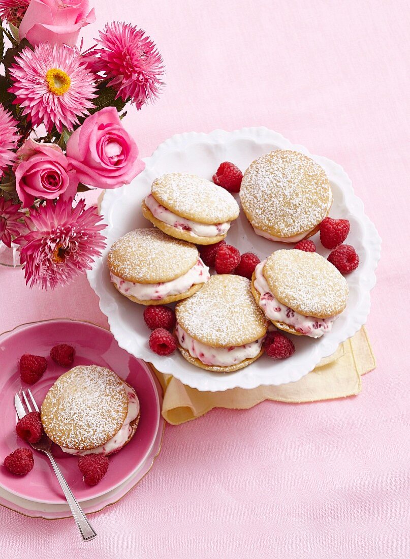 Raspberry cream whoopie pies