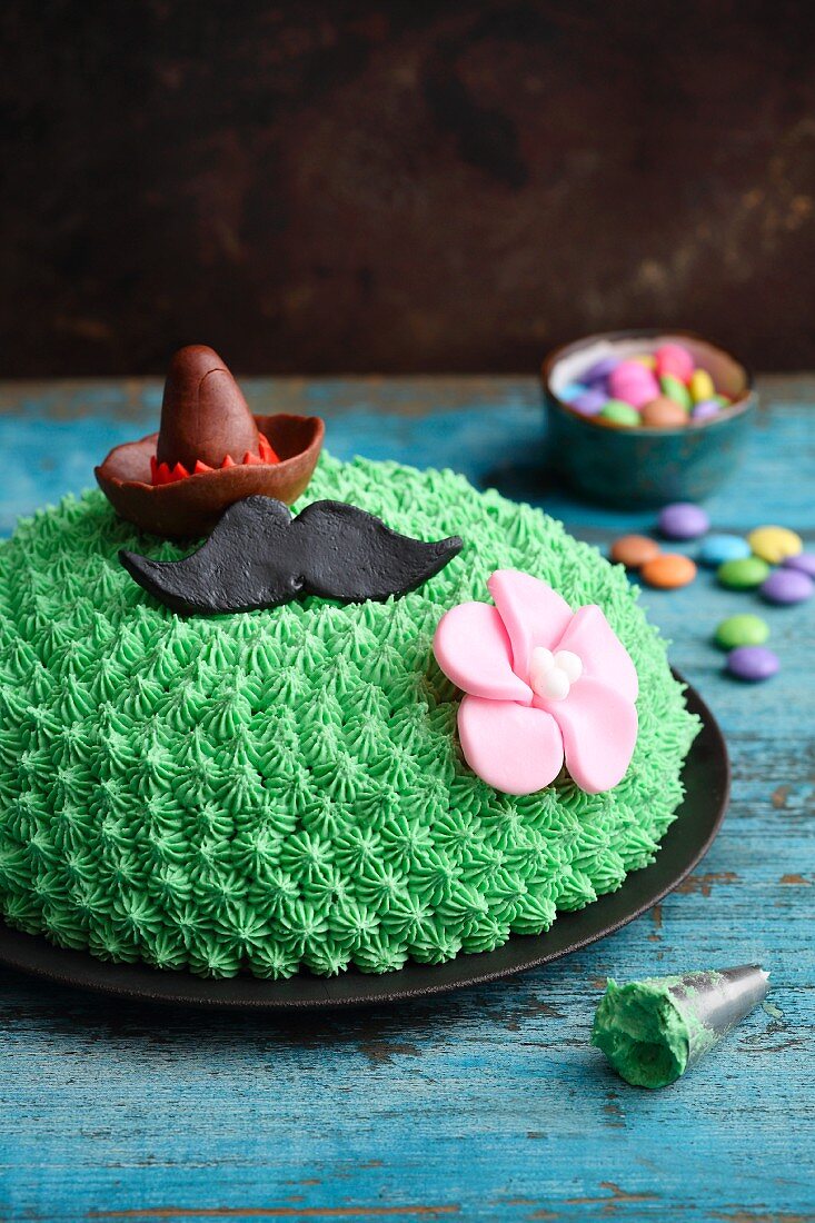 A vanilla and lime 'cactus' cake