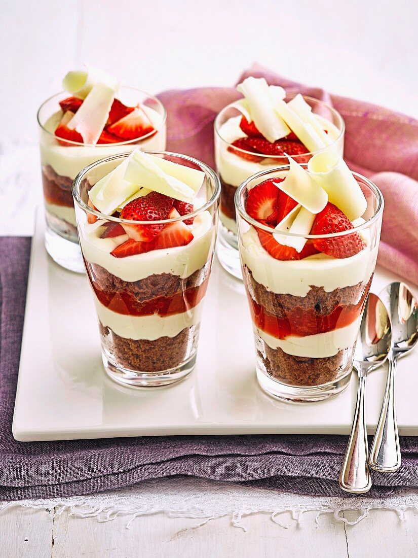 Strawberry and white chocolate cheesecake glasses