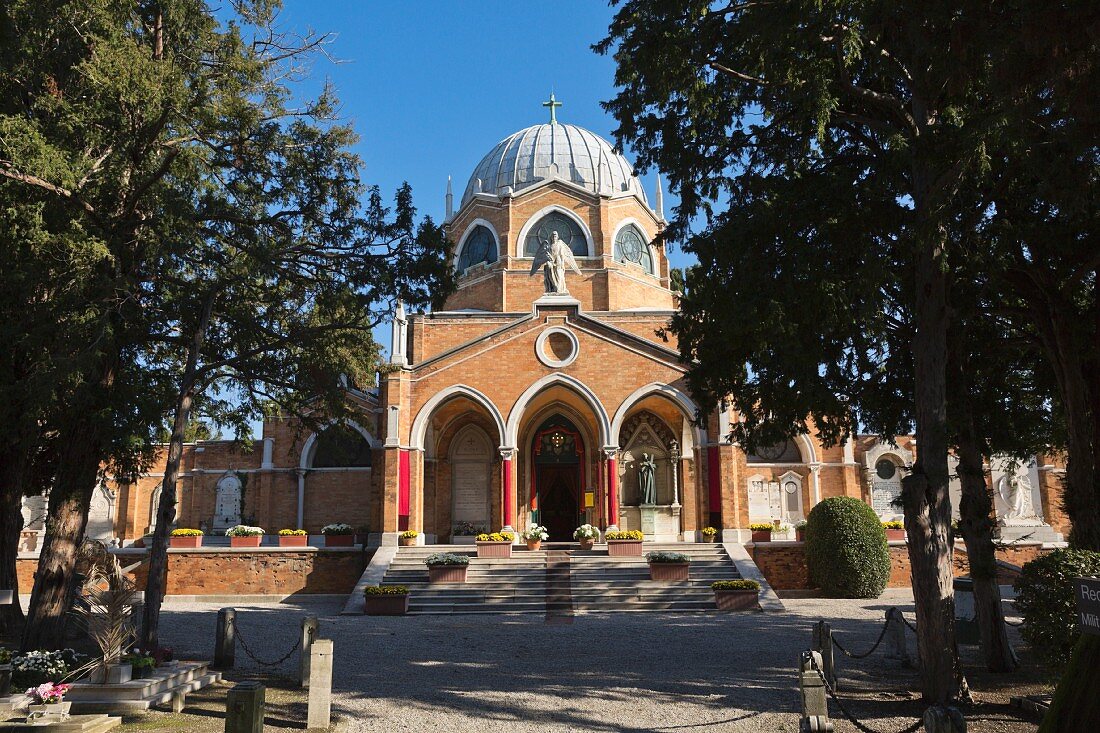 Totenkapelle auf der Friedhofsinsel San Michele bei Venedig, Italien
