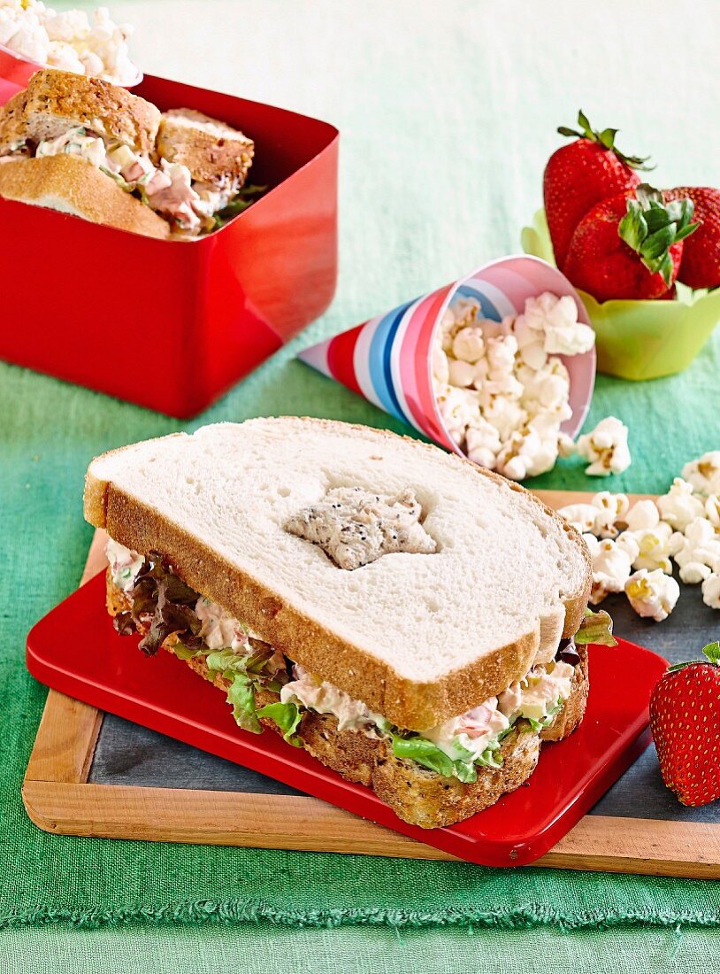 Tuna star sandwiches