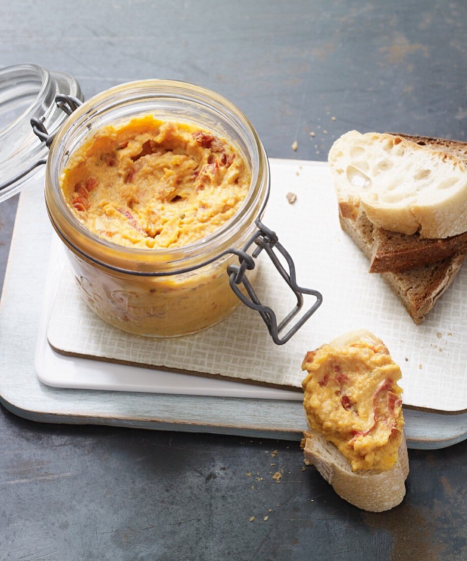 Vegan peanut and sweet potato spread with dried tomatoes