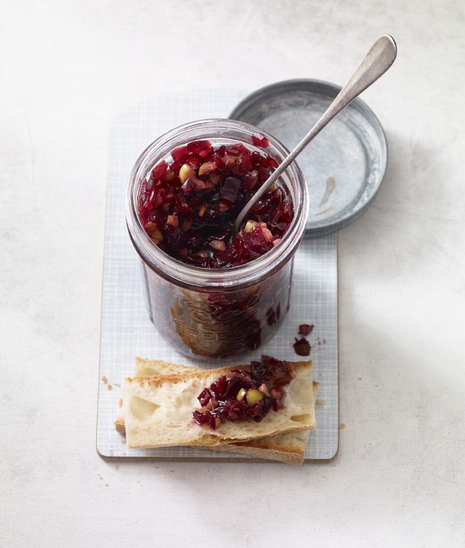 Vegan olive and onion chutney with cranberries