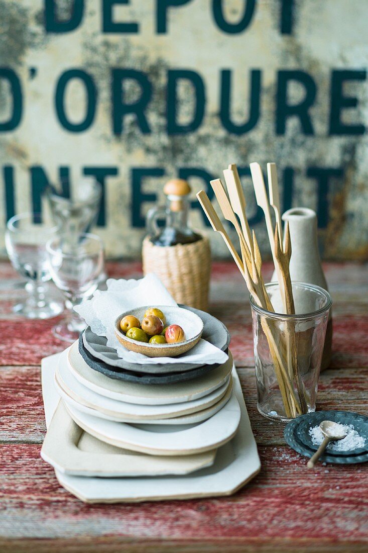 Antipasti: olives and wooden skewers